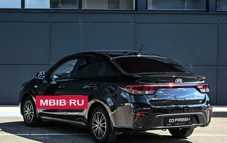 KIA Rio IV, 2018 год, 1 379 000 рублей, 2 фотография