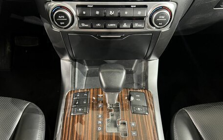 KIA Mohave I, 2017 год, 3 040 000 рублей, 12 фотография