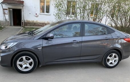 Hyundai Solaris II рестайлинг, 2013 год, 900 000 рублей, 8 фотография