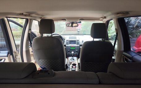 Land Rover Freelander II рестайлинг 2, 2009 год, 1 400 000 рублей, 14 фотография