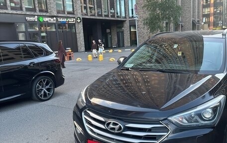 Hyundai Santa Fe III рестайлинг, 2017 год, 1 550 000 рублей, 2 фотография