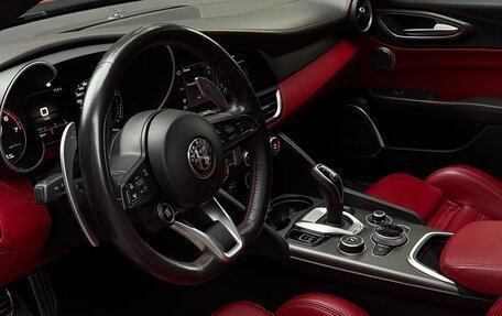 Alfa Romeo Giulia II, 2020 год, 2 950 000 рублей, 9 фотография
