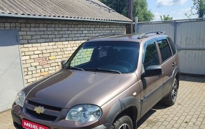 Chevrolet Niva I рестайлинг, 2018 год, 815 000 рублей, 1 фотография