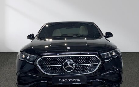 Mercedes-Benz E-Класс, 2025 год, 7 300 000 рублей, 2 фотография
