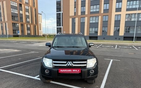 Mitsubishi Pajero IV, 2008 год, 1 850 000 рублей, 2 фотография