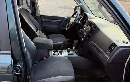 Mitsubishi Pajero IV, 2008 год, 1 850 000 рублей, 22 фотография