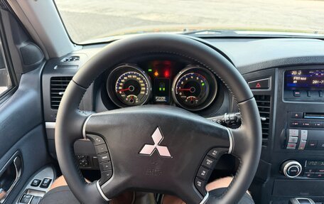Mitsubishi Pajero IV, 2008 год, 1 850 000 рублей, 26 фотография
