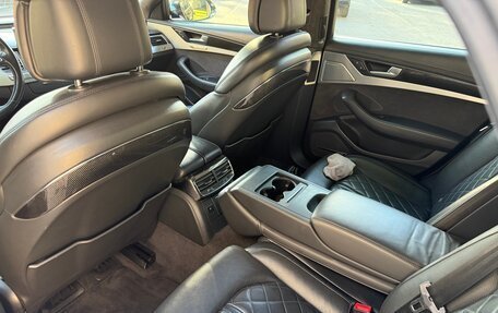 Audi S8, 2013 год, 4 000 000 рублей, 11 фотография
