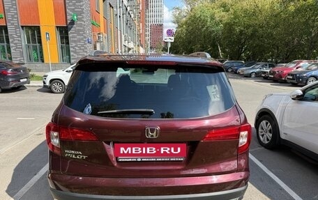 Honda Pilot III рестайлинг, 2016 год, 3 300 000 рублей, 5 фотография