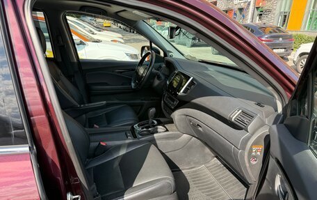 Honda Pilot III рестайлинг, 2016 год, 3 300 000 рублей, 11 фотография