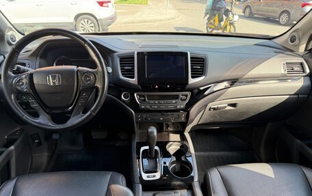 Honda Pilot III рестайлинг, 2016 год, 3 300 000 рублей, 15 фотография