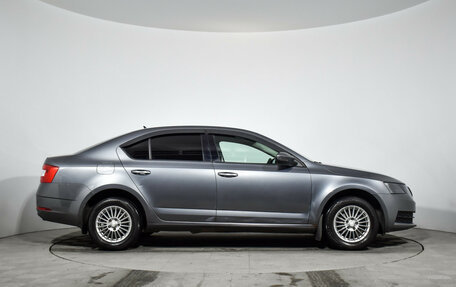 Skoda Octavia, 2017 год, 1 290 000 рублей, 4 фотография
