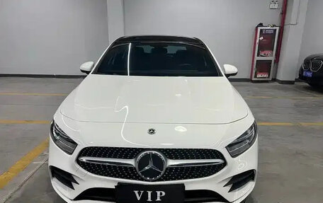 Mercedes-Benz A-Класс, 2022 год, 2 210 000 рублей, 2 фотография