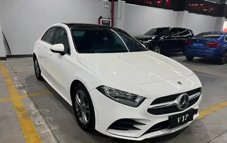 Mercedes-Benz A-Класс, 2022 год, 2 210 000 рублей, 3 фотография