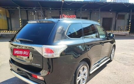 Mitsubishi Outlander III рестайлинг 3, 2013 год, 1 300 000 рублей, 7 фотография