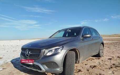Mercedes-Benz GLC, 2016 год, 1 800 000 рублей, 2 фотография