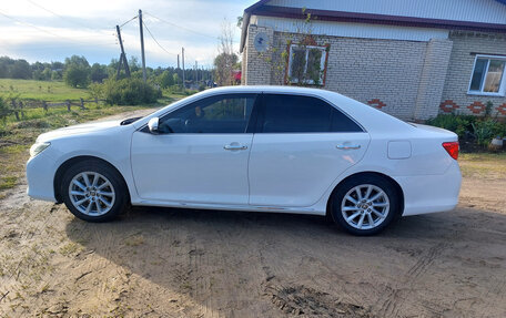 Toyota Camry, 2012 год, 1 700 000 рублей, 2 фотография