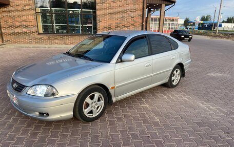 Toyota Avensis III рестайлинг, 2002 год, 350 000 рублей, 1 фотография