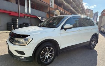 Volkswagen Tiguan II, 2018 год, 2 400 000 рублей, 1 фотография