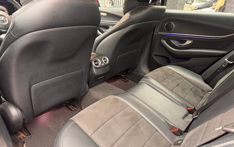 Mercedes-Benz E-Класс, 2018 год, 2 900 000 рублей, 6 фотография