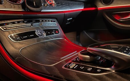 Mercedes-Benz E-Класс, 2018 год, 2 900 000 рублей, 14 фотография