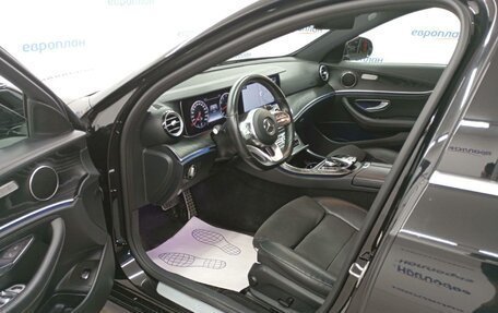 Mercedes-Benz E-Класс, 2020 год, 3 430 000 рублей, 8 фотография
