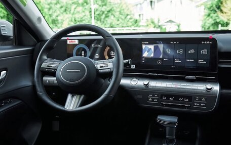 Hyundai Kona, 2023 год, 2 550 000 рублей, 5 фотография