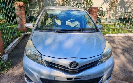 Toyota Vitz, 2012 год, 765 000 рублей, 4 фотография