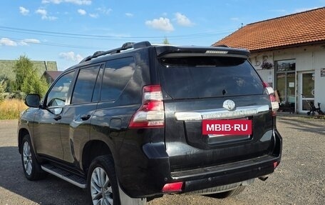 Toyota Land Cruiser Prado 150 рестайлинг 2, 2015 год, 4 000 000 рублей, 3 фотография