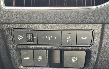 Hyundai Sonata VIII, 2019 год, 2 100 000 рублей, 13 фотография