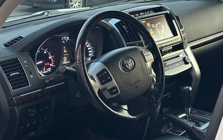 Toyota Land Cruiser 200, 2014 год, 4 450 000 рублей, 6 фотография