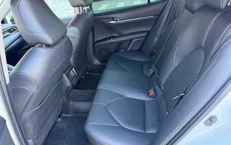 Toyota Camry, 2019 год, 2 580 000 рублей, 25 фотография