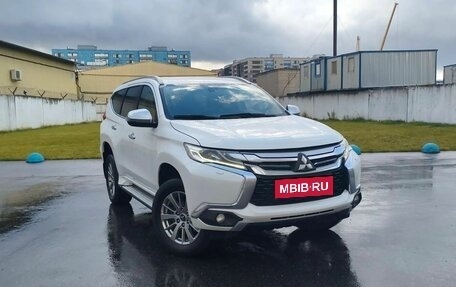 Mitsubishi Pajero Sport III рестайлинг, 2018 год, 2 850 000 рублей, 1 фотография