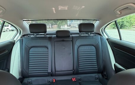 Volkswagen Passat B8 рестайлинг, 2015 год, 1 570 000 рублей, 8 фотография