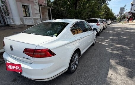 Volkswagen Passat B8 рестайлинг, 2015 год, 1 570 000 рублей, 3 фотография