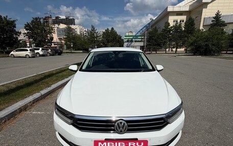 Volkswagen Passat B8 рестайлинг, 2015 год, 1 570 000 рублей, 5 фотография