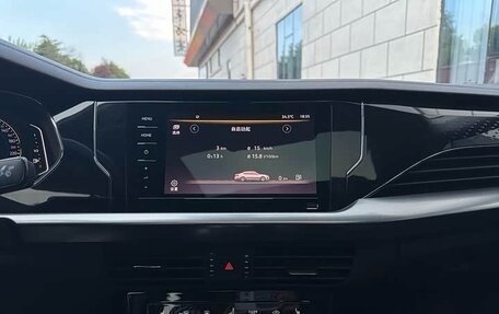 Volkswagen Passat B8 рестайлинг, 2023 год, 2 400 000 рублей, 10 фотография