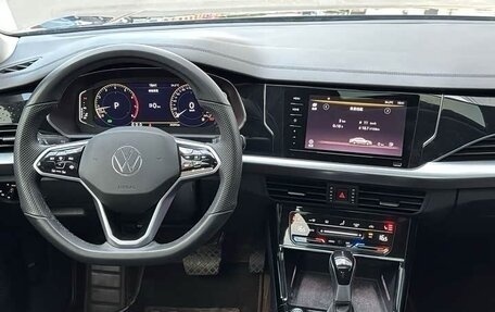 Volkswagen Passat B8 рестайлинг, 2023 год, 2 400 000 рублей, 15 фотография