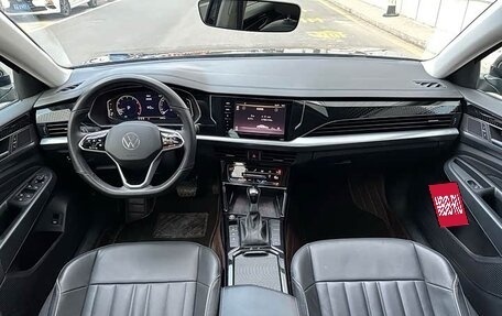 Volkswagen Passat B8 рестайлинг, 2023 год, 2 400 000 рублей, 16 фотография