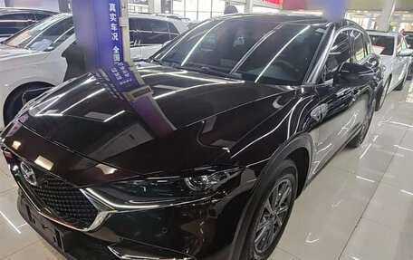 Mazda CX-4, 2023 год, 1 800 000 рублей, 3 фотография
