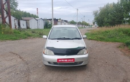 Toyota Platz, 2000 год, 270 000 рублей, 1 фотография