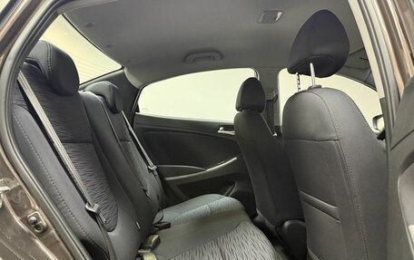 Hyundai Solaris II рестайлинг, 2015 год, 1 250 000 рублей, 24 фотография