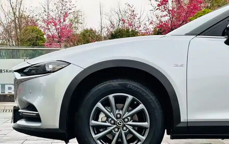 Mazda CX-4, 2023 год, 1 800 000 рублей, 5 фотография