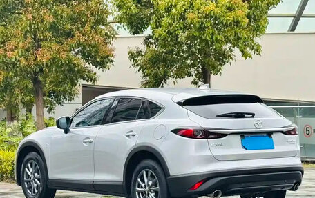 Mazda CX-4, 2023 год, 1 800 000 рублей, 8 фотография