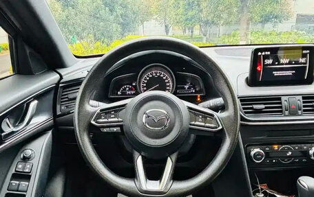 Mazda CX-4, 2023 год, 1 800 000 рублей, 11 фотография