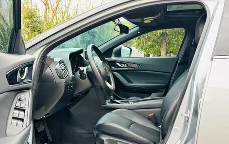Mazda CX-4, 2023 год, 1 800 000 рублей, 15 фотография