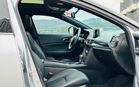 Mazda CX-4, 2023 год, 1 800 000 рублей, 14 фотография