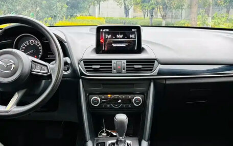 Mazda CX-4, 2023 год, 1 800 000 рублей, 16 фотография