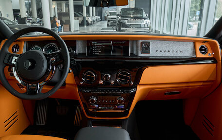 Rolls-Royce Phantom VIII, 2024 год, 59 000 000 рублей, 14 фотография