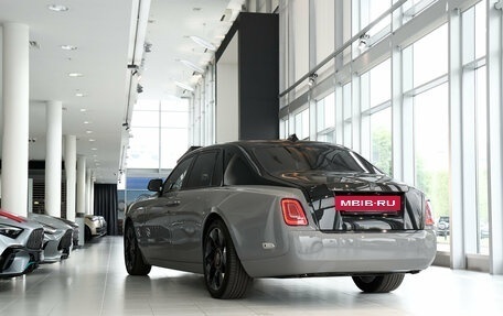 Rolls-Royce Phantom VIII, 2024 год, 59 000 000 рублей, 9 фотография